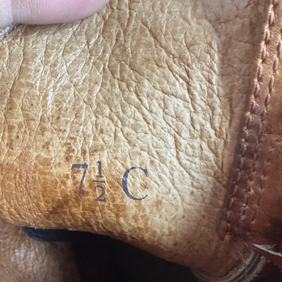 Ariat Tan Leather Cowboy Boots - Picture 2 of 8